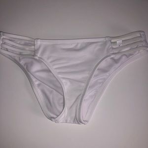 white ribbed bikini bottoms